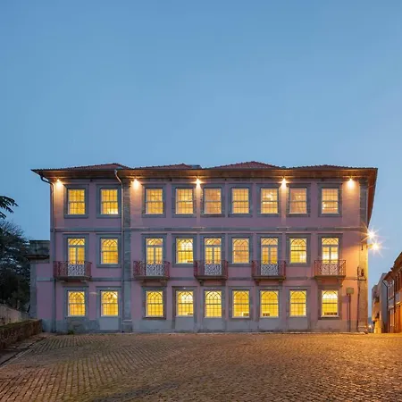 The Downtown Charming