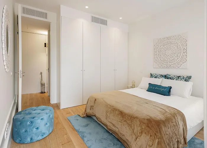 The Downtown Charming *