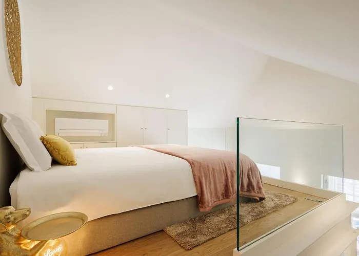 The Downtown Charming *