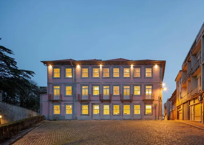 The Downtown Charming