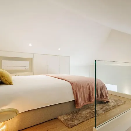 The Downtown Charming *